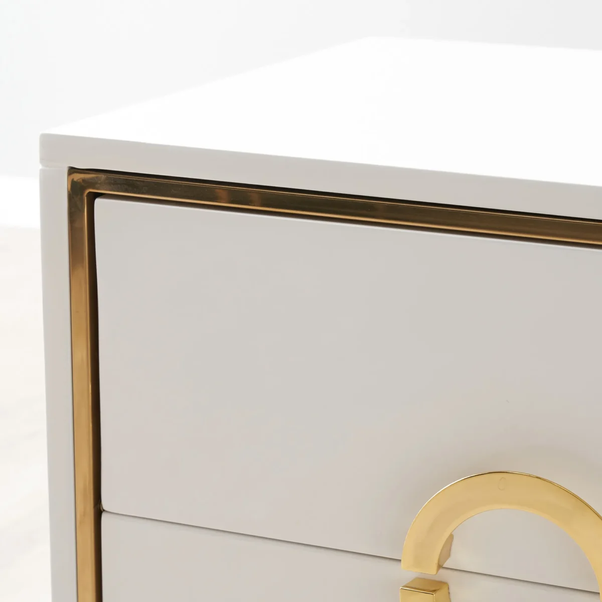Circula High Gloss Nightstand - White - Image 6